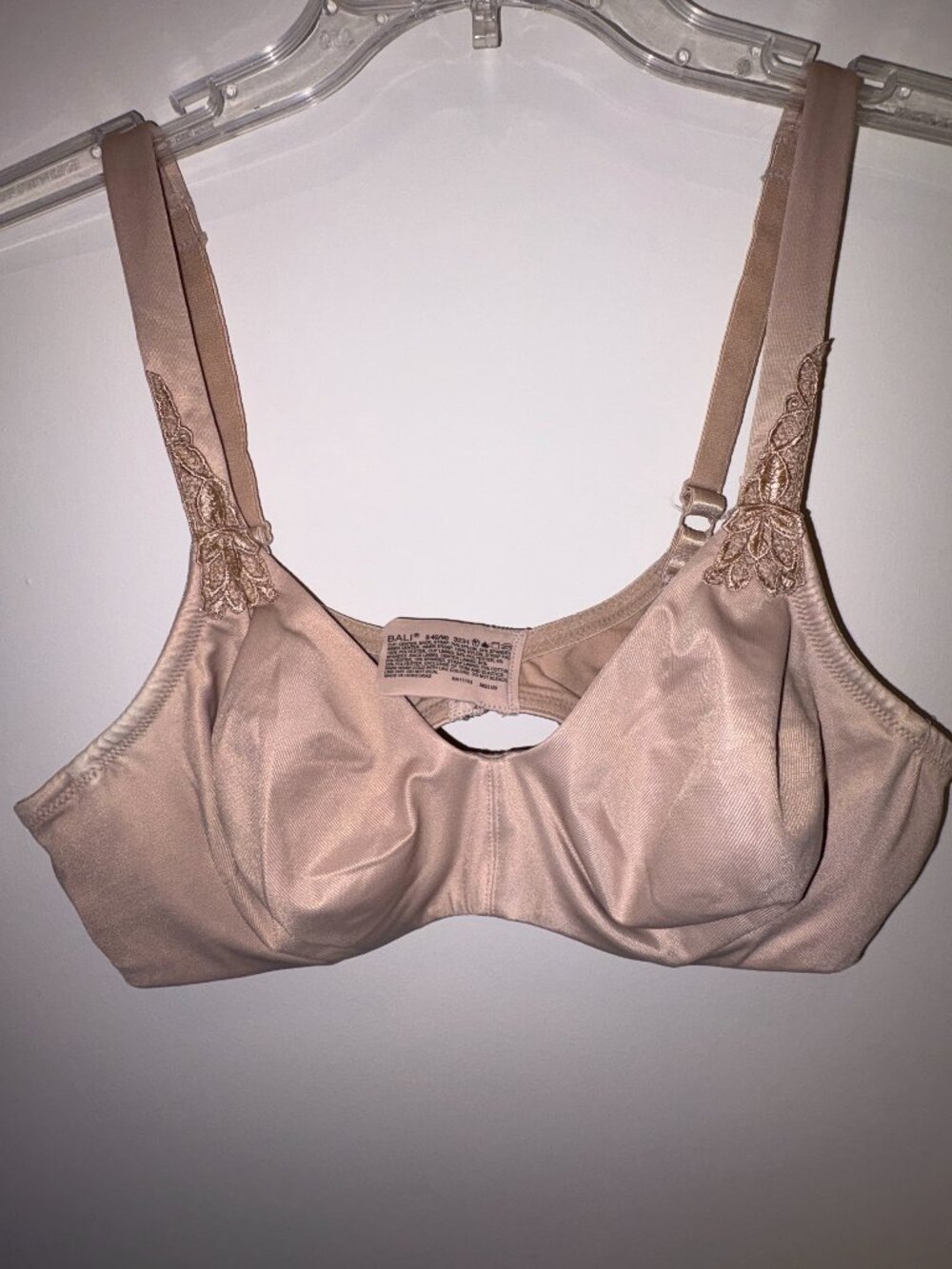 Bali 3231 Back To Beautiful Unpadded Underwire Bra Womens 40B Nude